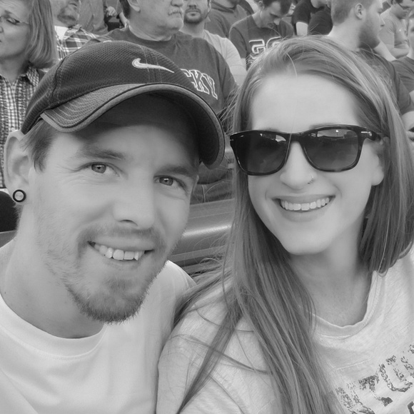 Meet your Poshers, Tabitha & Landon - Picture 1 of 1